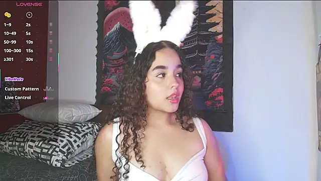 Isis Bladee online show from 10/18/25, 11:51