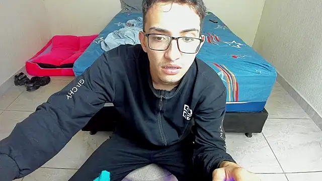 lustduo1 online show from 04/05/26, 01:12