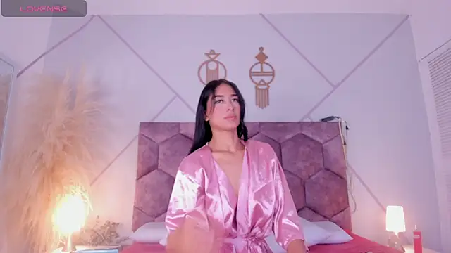 nicol giraldoo online show from 04/28/26, 03:44