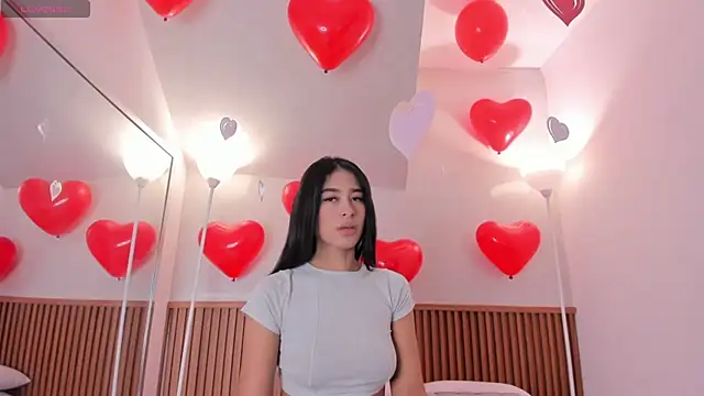 nicol giraldoo online show from 02/15/26, 03:51