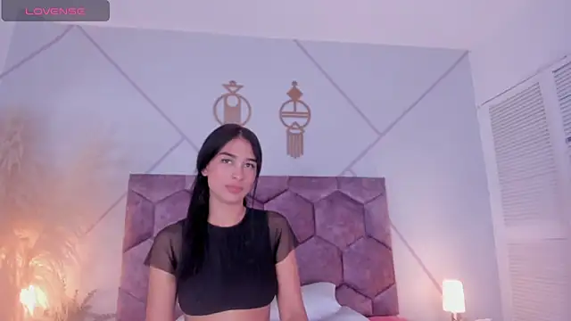 nicol giraldoo online show from 05/08/26, 03:32