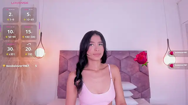 nicol giraldoo online show from 07/25/26, 03:47