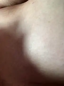 luzmelzinha online show from 10/15/25, 06:49