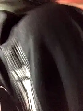 luzmelzinha online show from 10/04/25, 02:46