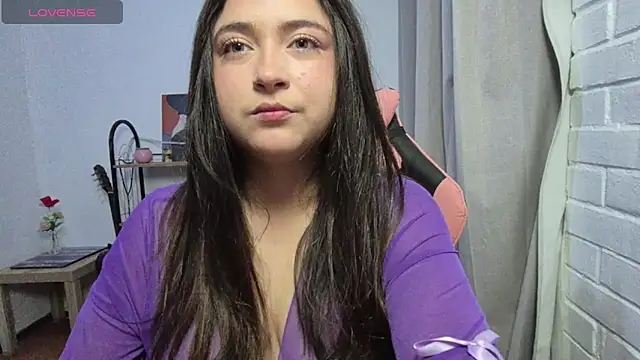 valentinauwu online show from 03/30/26, 01:29