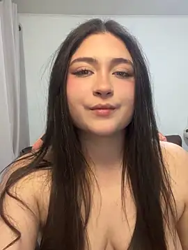 Snapshot of valentinauwu chatting on 07/02/26, 03:23 valentinauwu online show from 07/02/26, 03:23
