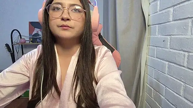 valentinauwu online show from 03/31/26, 06:15