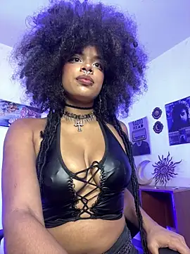 Raven luv online show from 05/15/26, 08:51