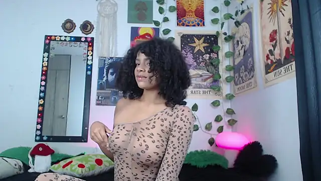 Raven luv online show from 11/03/25, 01:44