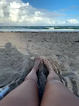 carynn online show from 10/26/25, 09:26