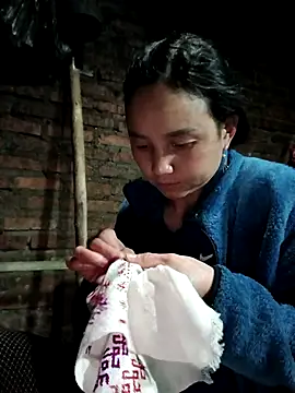 kemtuoi-sex online show from 01/15/26, 12:52