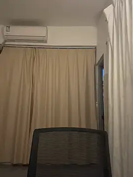 wly2028 online show from 01/09/26, 12:23