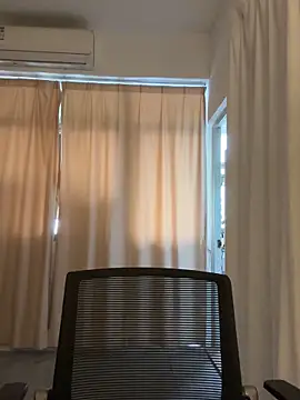 wly2028 online show from 11/30/25, 06:03