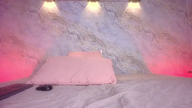 abbyrouss  online show from 11/16/25, 03:11