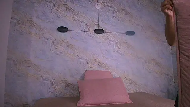 Snapshot of abbyrouss_ chatting on 10/11/25, 03:07 abbyrouss online show from 10/11/25, 03:07
