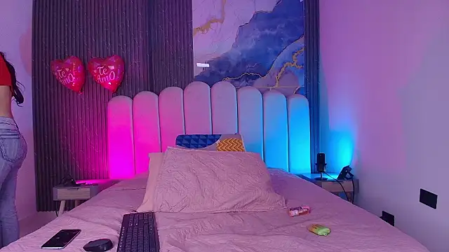 abbyrouss  online show from 02/18/26, 03:04