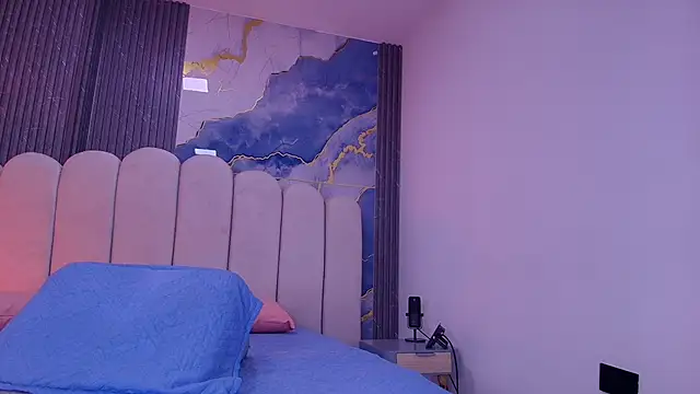 abbyrouss  online show from 04/01/26, 03:08