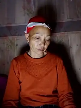 Snapshot of -Xuka-200 chatting on 12/03/25, 11:42 -Xuka-200 online show from 12/03/25, 11:42