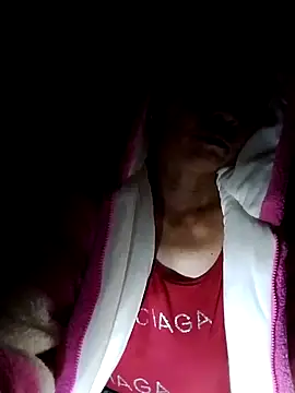 Snapshot of -Xuka-200 chatting on 11/02/25, 10:59 -Xuka-200 online show from 11/02/25, 10:59