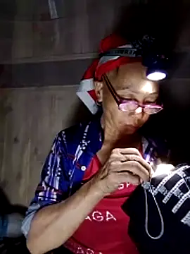 Snapshot of -Xuka-200 chatting on 11/08/25, 12:31 -Xuka-200 online show from 11/08/25, 12:31