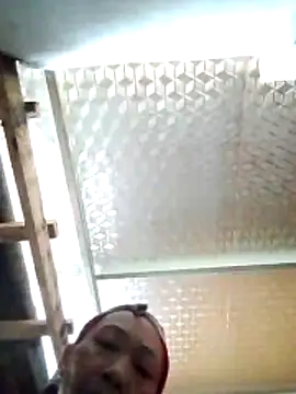 Snapshot of -Xuka-200 chatting on 11/11/25, 05:46 -Xuka-200 online show from 11/11/25, 05:46