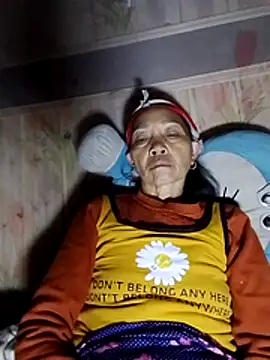 Snapshot of -Xuka-200 chatting on 12/01/25, 01:12 -Xuka-200 online show from 12/01/25, 01:12