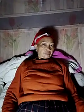 Snapshot of -Xuka-200 chatting on 11/06/25, 11:20 -Xuka-200 online show from 11/06/25, 11:20