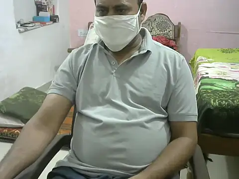 Famit025 online show from 04/12/26, 06:11