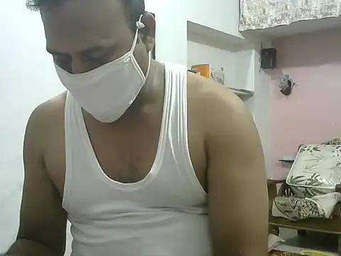 Famit025 online show from 04/13/26, 06:56