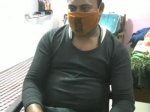 Famit025 online show from 01/12/26, 07:42