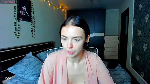 bonnybimi online show from 10/14/25, 02:17