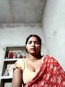 Snapshot of Cm_pooja chatting on 07/13/26, 04:28 Cm pooja online show from 07/13/26, 04:28
