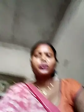 Snapshot of Cm_pooja chatting on 05/05/26, 11:35 Cm pooja online show from 05/05/26, 11:35