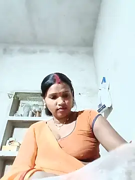 Snapshot of Cm_pooja chatting on 05/22/26, 04:49 Cm pooja online show from 05/22/26, 04:49