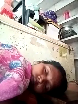 Snapshot of Cm_pooja chatting on 10/05/25, 09:11 Cm pooja online show from 10/05/25, 09:11