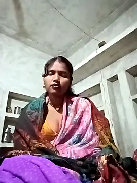 Snapshot of Cm_pooja chatting on 11/08/25, 08:56 Cm pooja online show from 11/08/25, 08:56