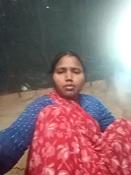 Snapshot of Cm_pooja chatting on 11/10/25, 02:27 Cm pooja online show from 11/10/25, 02:27