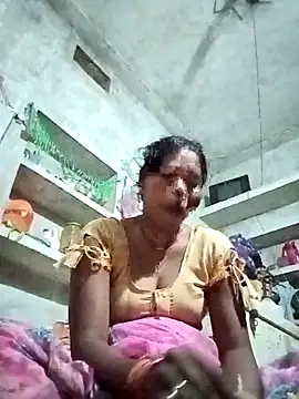 Snapshot of Cm_pooja chatting on 09/15/25, 01:55 Cm pooja online show from 09/15/25, 01:55