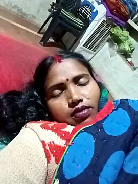 Snapshot of Cm_pooja chatting on 11/15/25, 10:14 Cm pooja online show from 11/15/25, 10:14