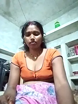 Snapshot of Cm_pooja chatting on 10/12/25, 09:16 Cm pooja online show from 10/12/25, 09:16