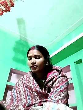 Snapshot of Cm_pooja chatting on 02/16/26, 09:13 Cm pooja online show from 02/16/26, 09:13