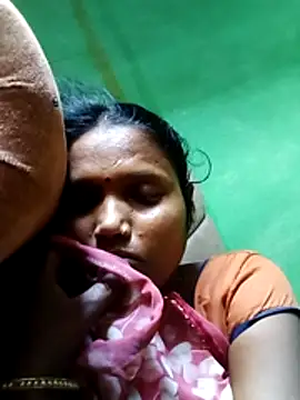 Snapshot of Cm_pooja chatting on 04/28/26, 10:19 Cm pooja online show from 04/28/26, 10:19