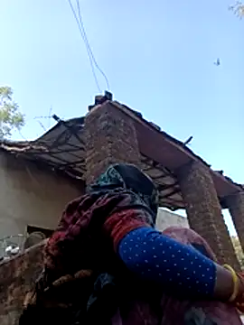 Snapshot of Cm_pooja chatting on 11/29/25, 04:01 Cm pooja online show from 11/29/25, 04:01