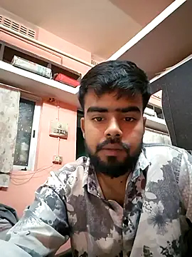 soniriyaa010101 online show from 11/28/25, 08:20