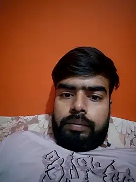 soniriyaa010101 online show from 10/22/25, 09:42