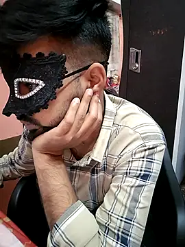 soniriyaa010101 online show from 02/07/26, 11:18