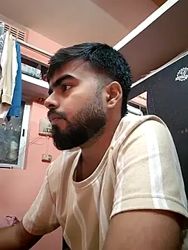 soniriyaa010101 online show from 11/14/25, 10:30