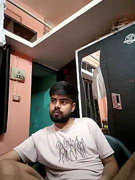 soniriyaa010101 online show from 04/10/26, 09:11