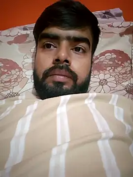 soniriyaa010101 online show from 10/24/25, 04:11