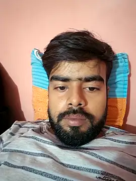 soniriyaa010101 online show from 10/20/25, 06:04